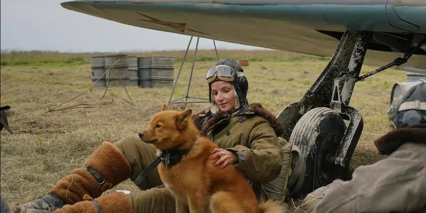    Одну из лётчиц сыграла омская актриса Кристина Лапшина.METRAFILMS