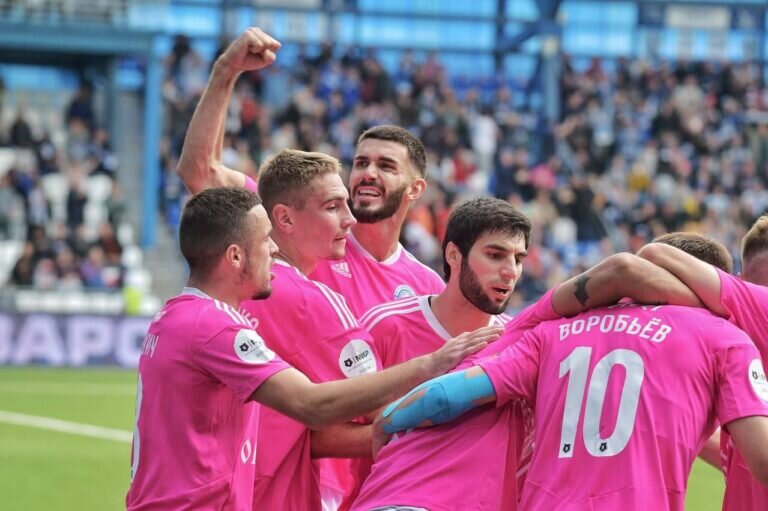    ФК «Оренбург» обыграл чемпиона России — питерский «Зенит» Кристина Просвиркина