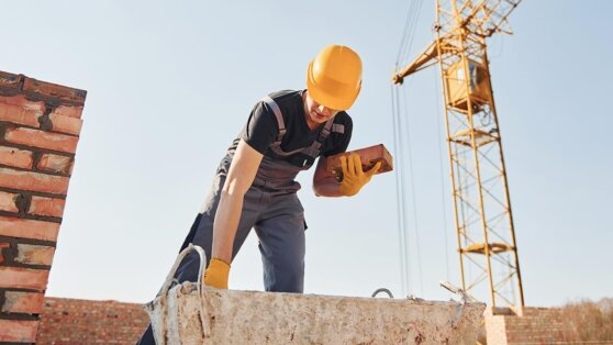    Россия задействовала около 50 тысяч строителей в восстановлении новых регионов Роман Захаров