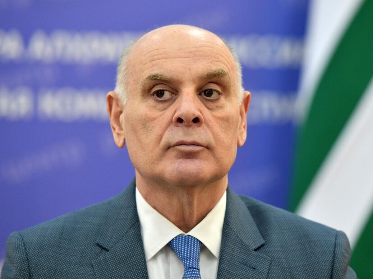    Избранный на пост президента Абхазии Аслан Бжания© Sputnik / Томас Тхайцук