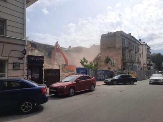    В Ростове сносят два особняка на Семашко //Фото: Роман Неведров