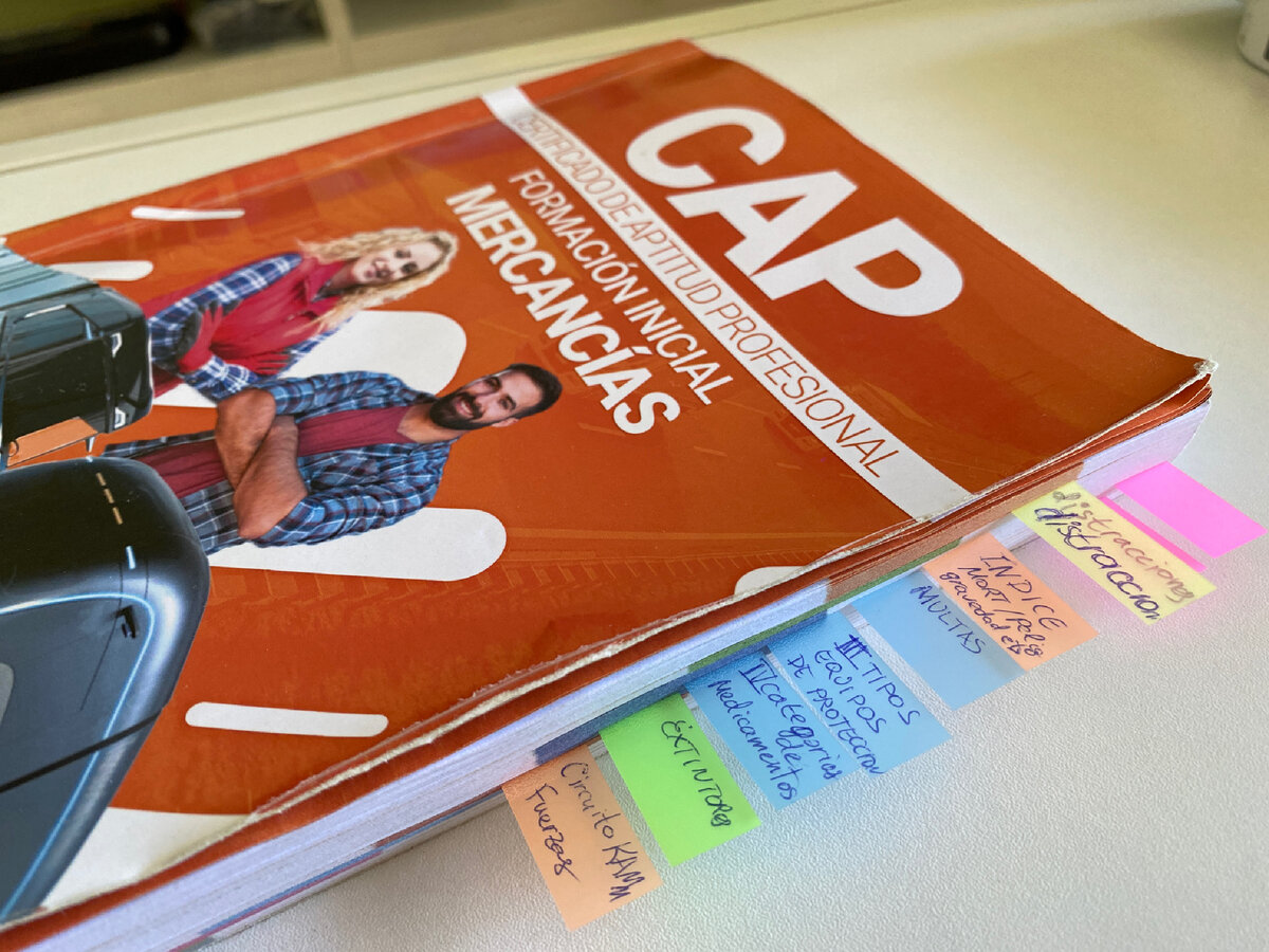 Учебник по CAP (certificado de aptitud profesional de los conductores) 