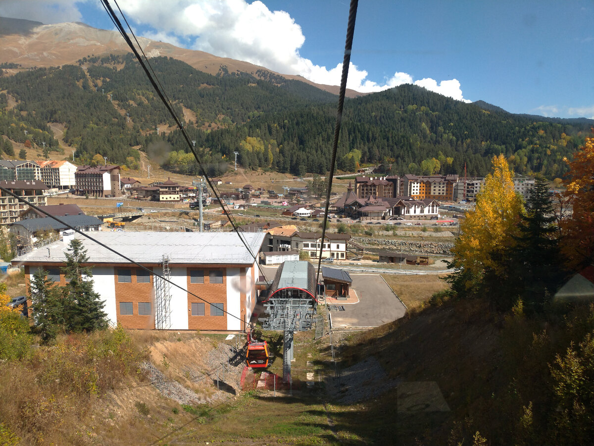 Вид на поселок и первую пересадку