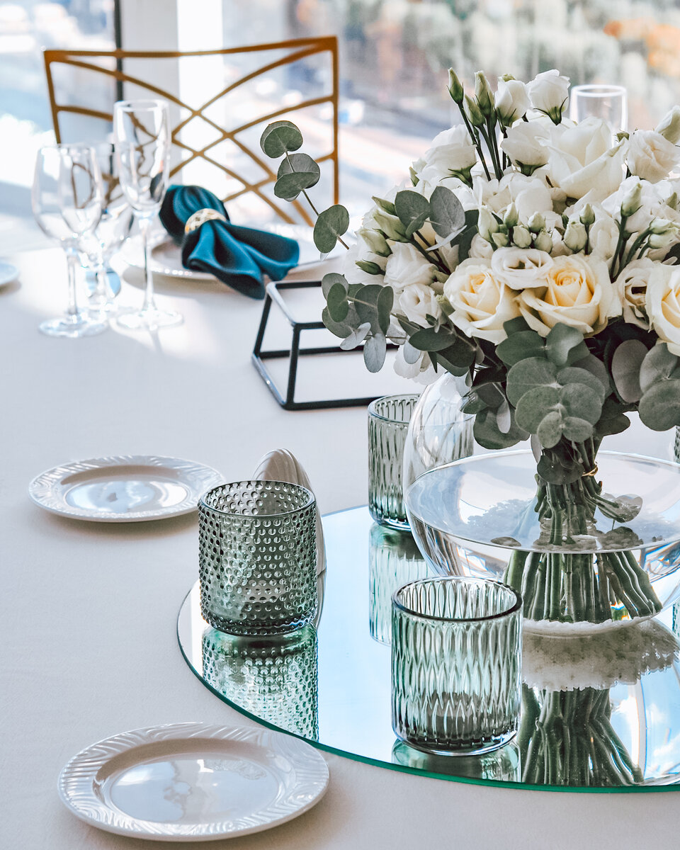 Оформление свадебного стола. 30.09.2023. ЦМТ, Москва. Фото автора