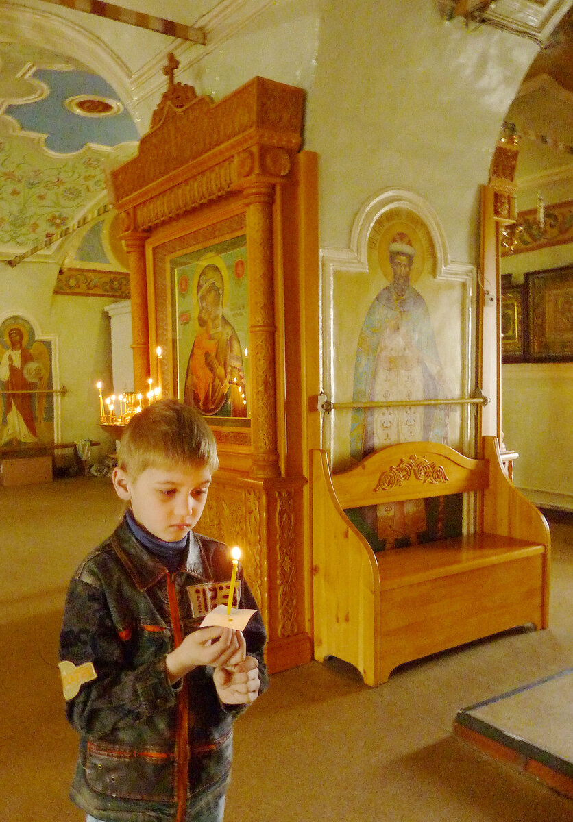 Гори, свеча. Фото Наталии ТРОФИМОВОЙ.