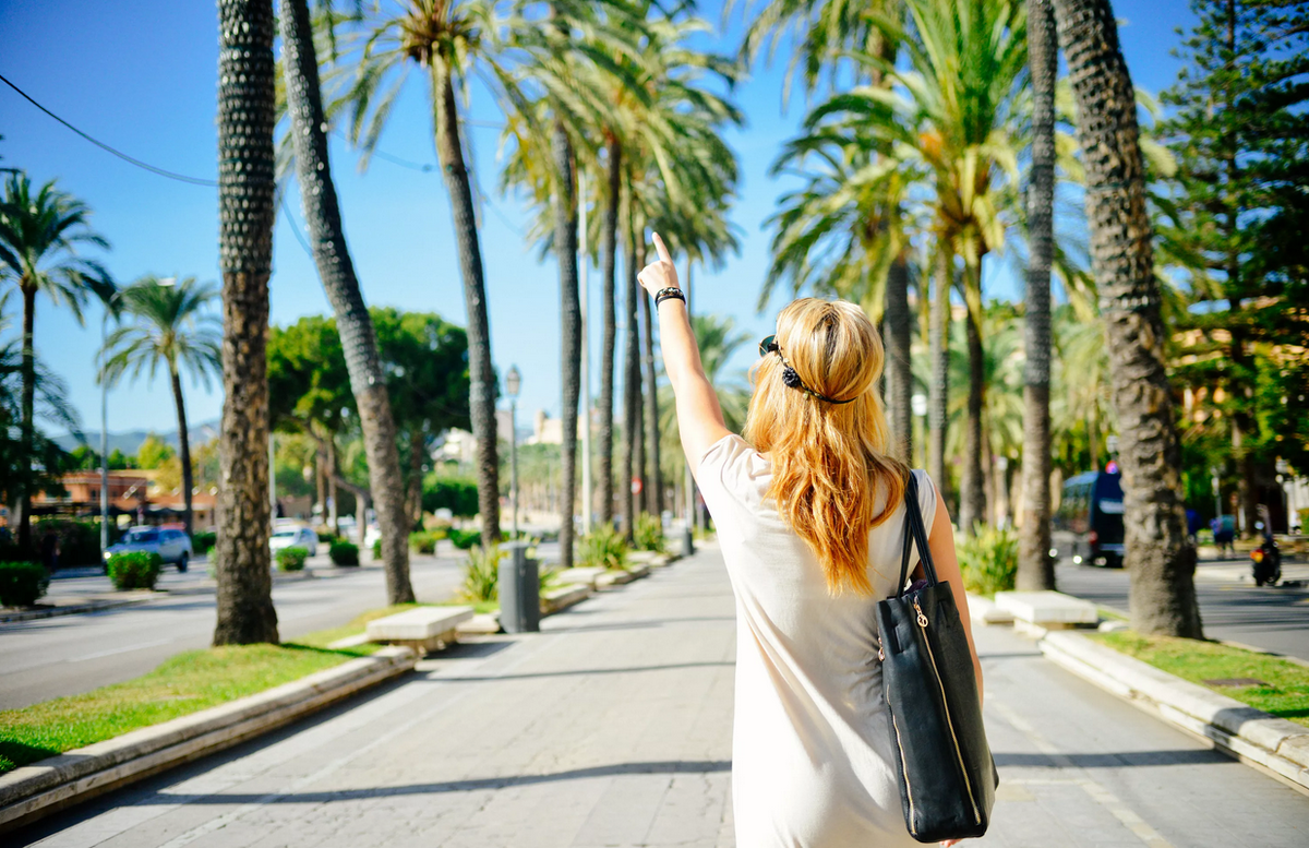 Красивые девушки летом раздуваются. Девушки абхазии. Бодрум девушки на пляже. Анталья девушка. Красивые места в сочи для фотосессии.