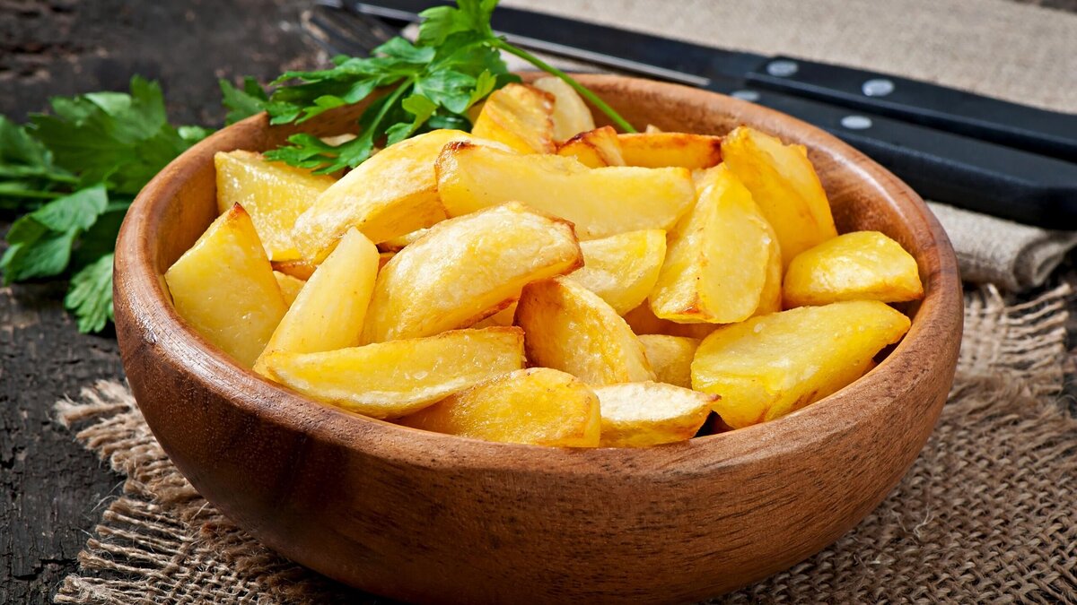    Картофель будет на загляденье: запекайте его не в противне© Freepik | timolina