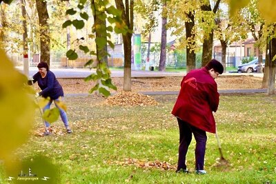    В Электрогорске прошел первый осенний субботник ©Ольга Фирсова