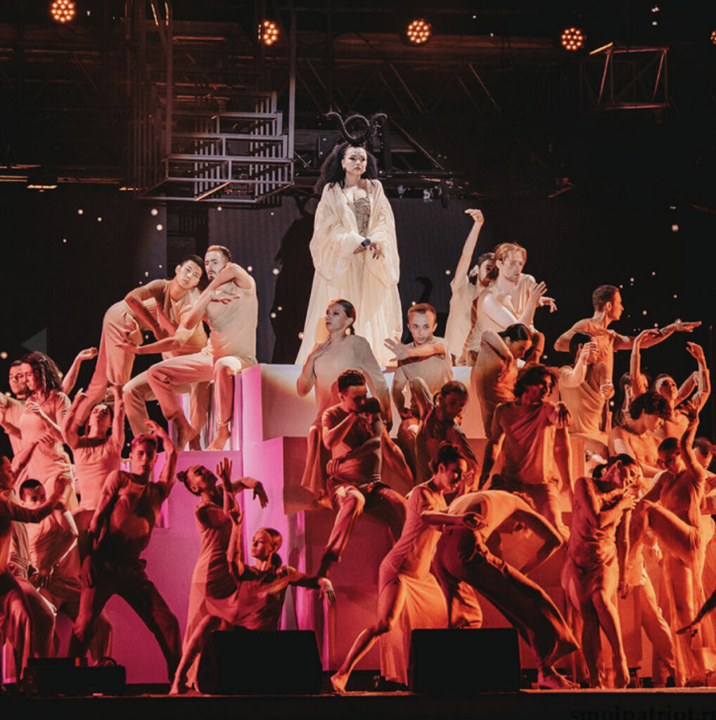 Необычный образ участницы арт-кластера «Таврида»