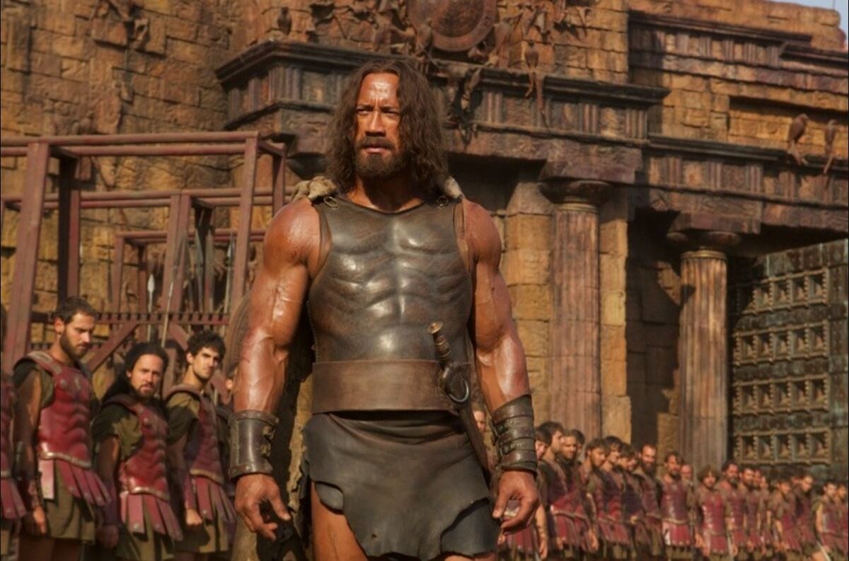 Изобилие фантазийных анатомических кирас в фильме Hercules (2014) 