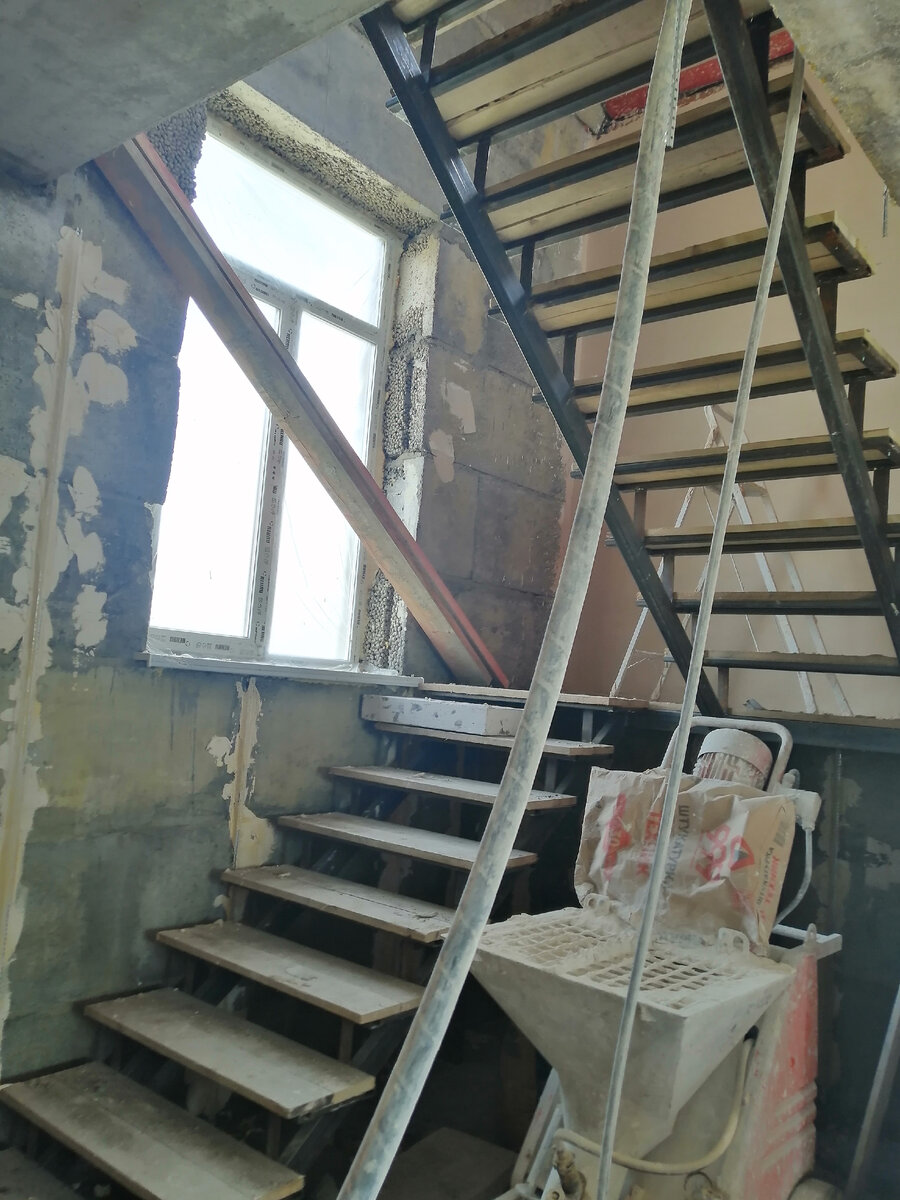 Вот каркас лестницы до 