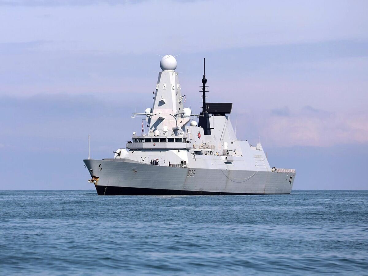    Британский эсминец Defender © AP Photo / Georgian Interior Ministry
