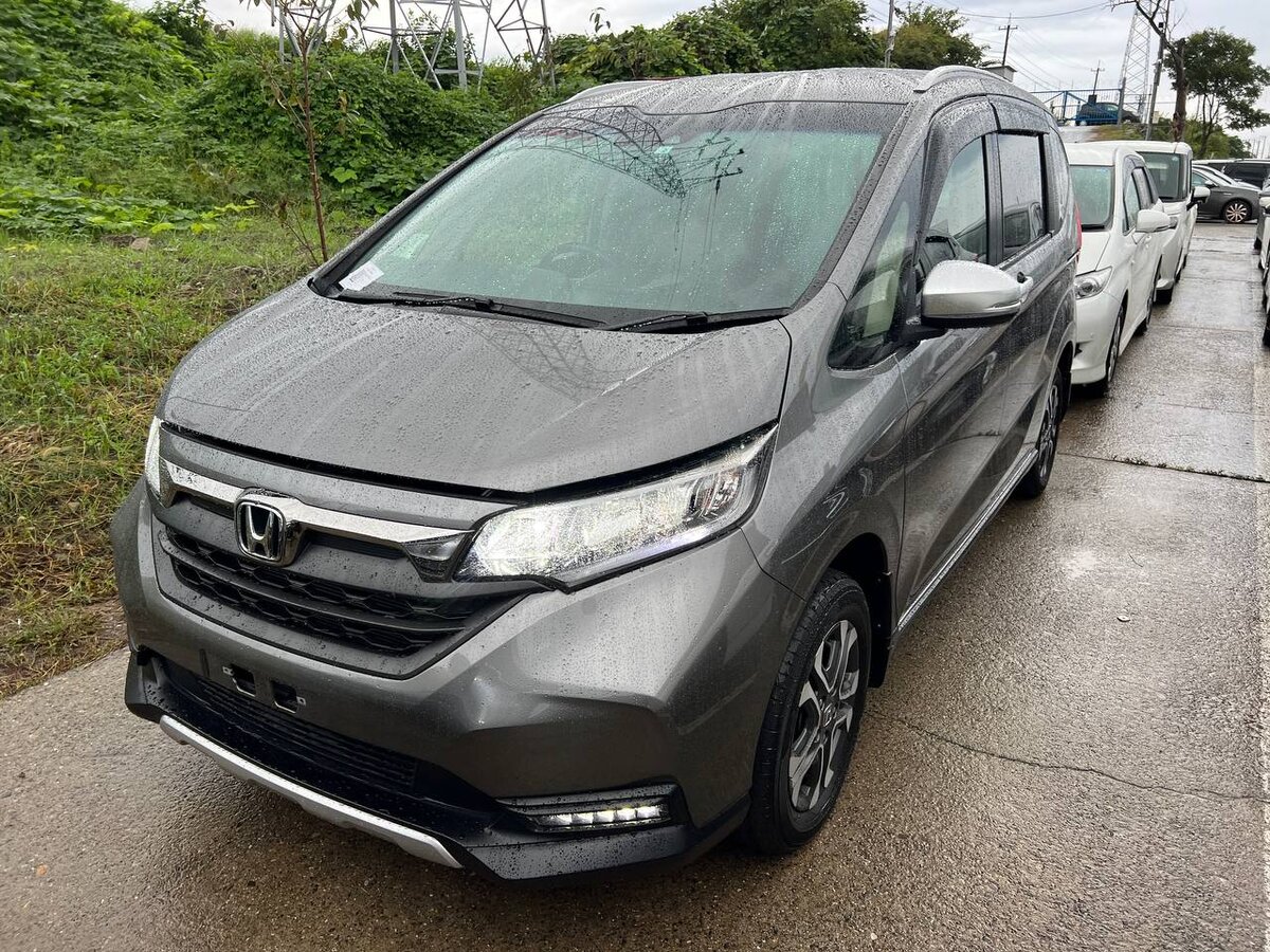 Honda freed 2016. Honda freed Crosstar.