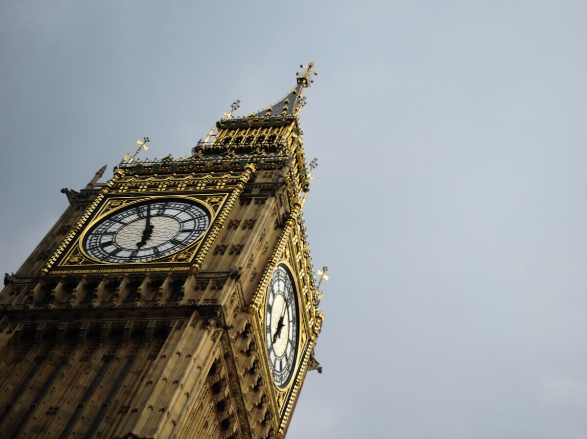    Часовая башня "Биг Бен" Вестминстерского дворца в Лондоне© РИА Новости / Владимир Астапкович