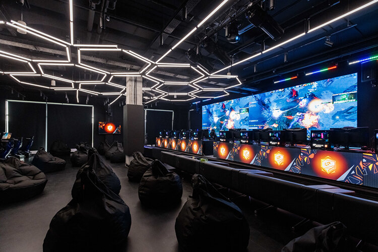 На первом плане однозначно окажется CyberPark Arena в новом IT-парке им. Рамеева. Это первая в Поволжье арена и вторая в РФ по количеству посадочных мест Фото: «БИЗНЕС Online»