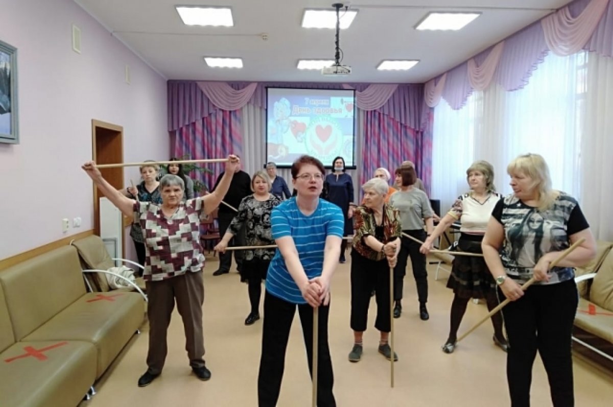    В ходе 10-дневных оздоровительных заездов организуются занятия лечебной физкультурой, массаж, фитотерапия, посещение галокамеры.