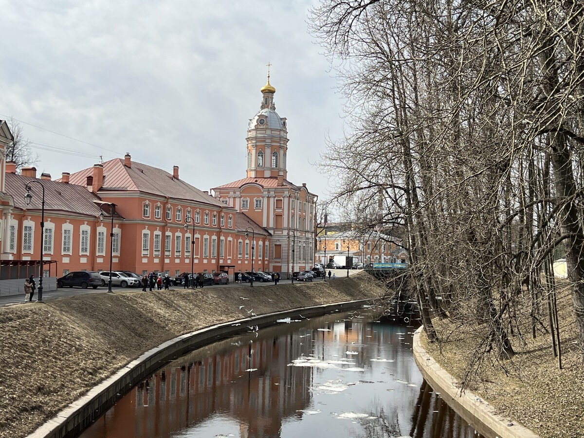 Александро-Невская Лавра. Фото автора