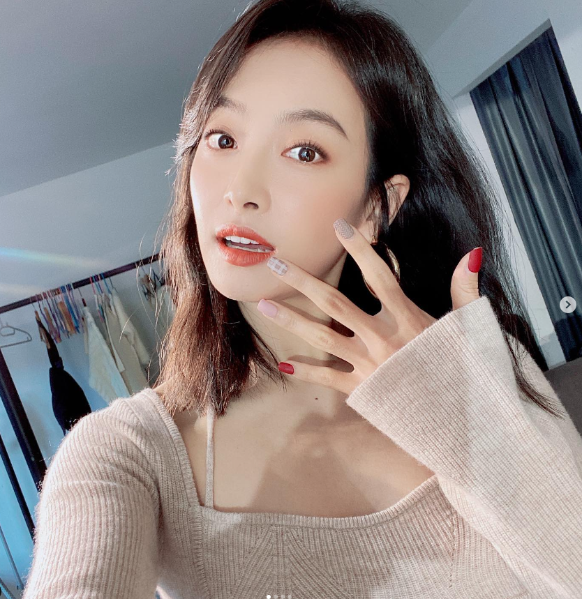 Источник: https://www.instagram.com/victoria02_02*