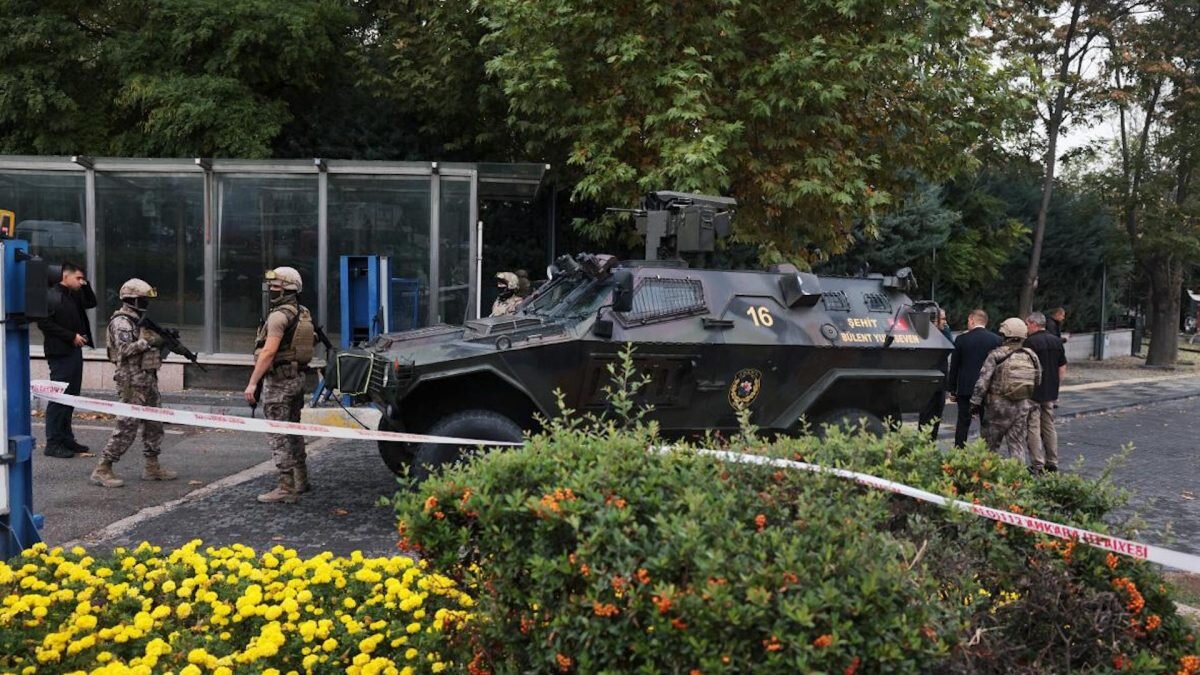    Фото: Cagla Gurdogan / Reuters Август Макаров