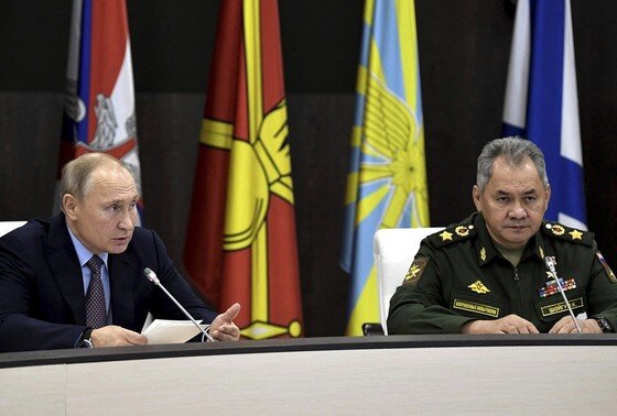    Владимир Путин и Сергей Шойгу