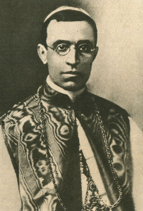 Архиепископ Пачелли - нунций в Мюнхене, фото 1920 года. 