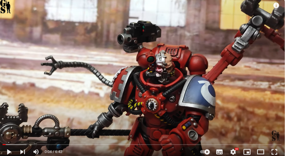 Вот в этом ролике и видно, что у него пушка на плече... Кстати, и механодендриты имеются...