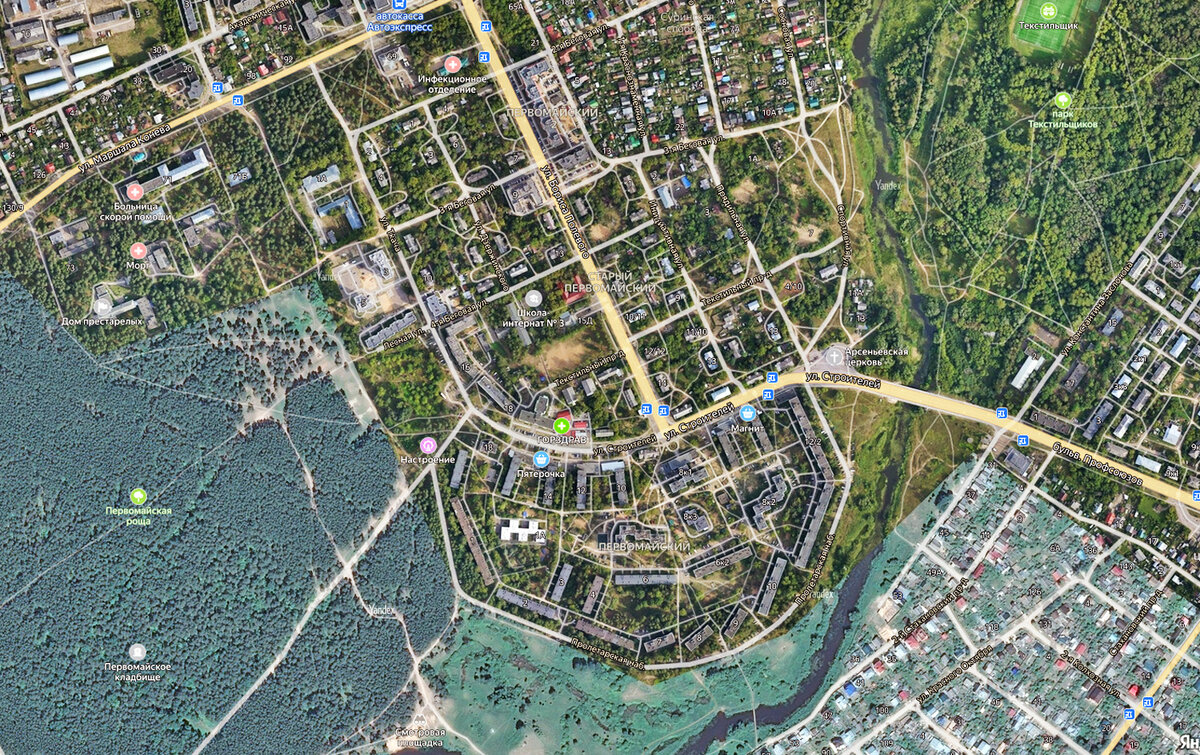 Вид описываемой местности на спутниковой карте Яндекса. Листайте.