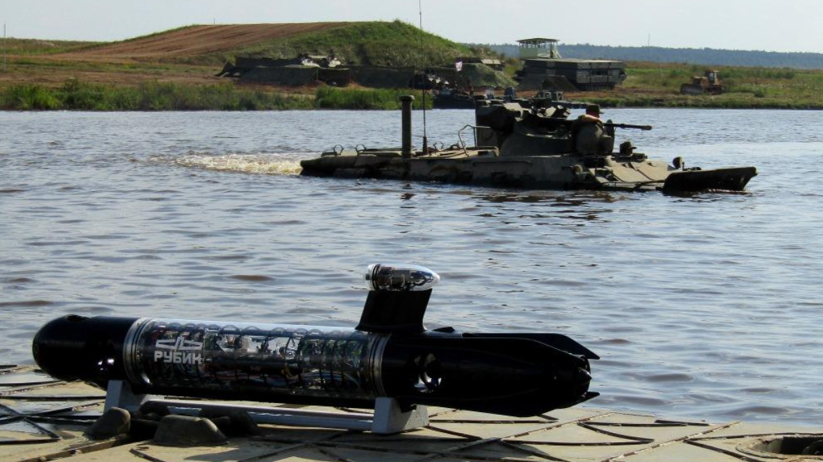 Это один из самых маленьких подводных дронов ЦКБ "Рубин", с названием "Амулет". В его спецификации прописаны исключительно мирные назначения данного вида подводных аппаратов, хотя на каждый такой есть модификация, сделанная для Военно-Морского флота. Фото ЦКБ "Рубин"