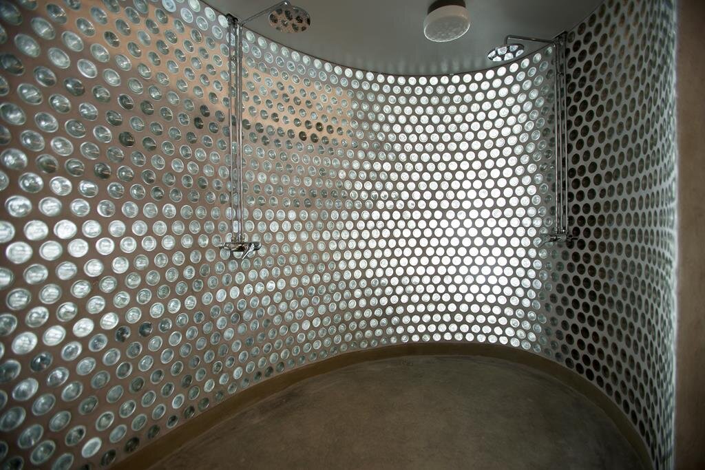 Душевые в Svettekörka. Фото: Älvstranden Utveckling AB