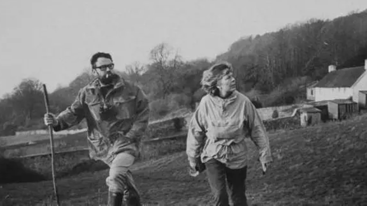 Джон Фаулз с супругой Элизабет Кристи