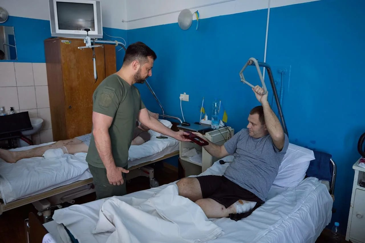 Украинские военные в госпитале