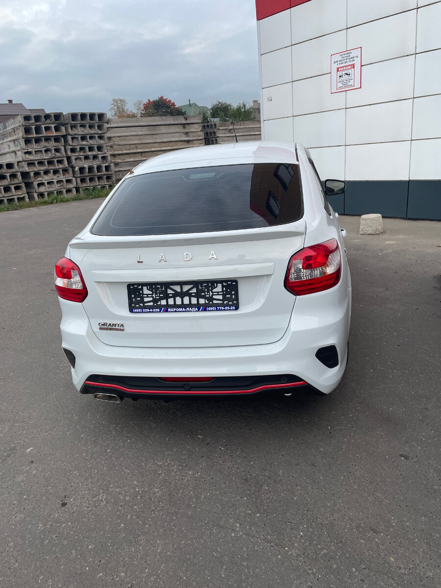 Лифтбек в исполнении Драйв Актив выглядит намного симпатичнее стандартного лифтбека.