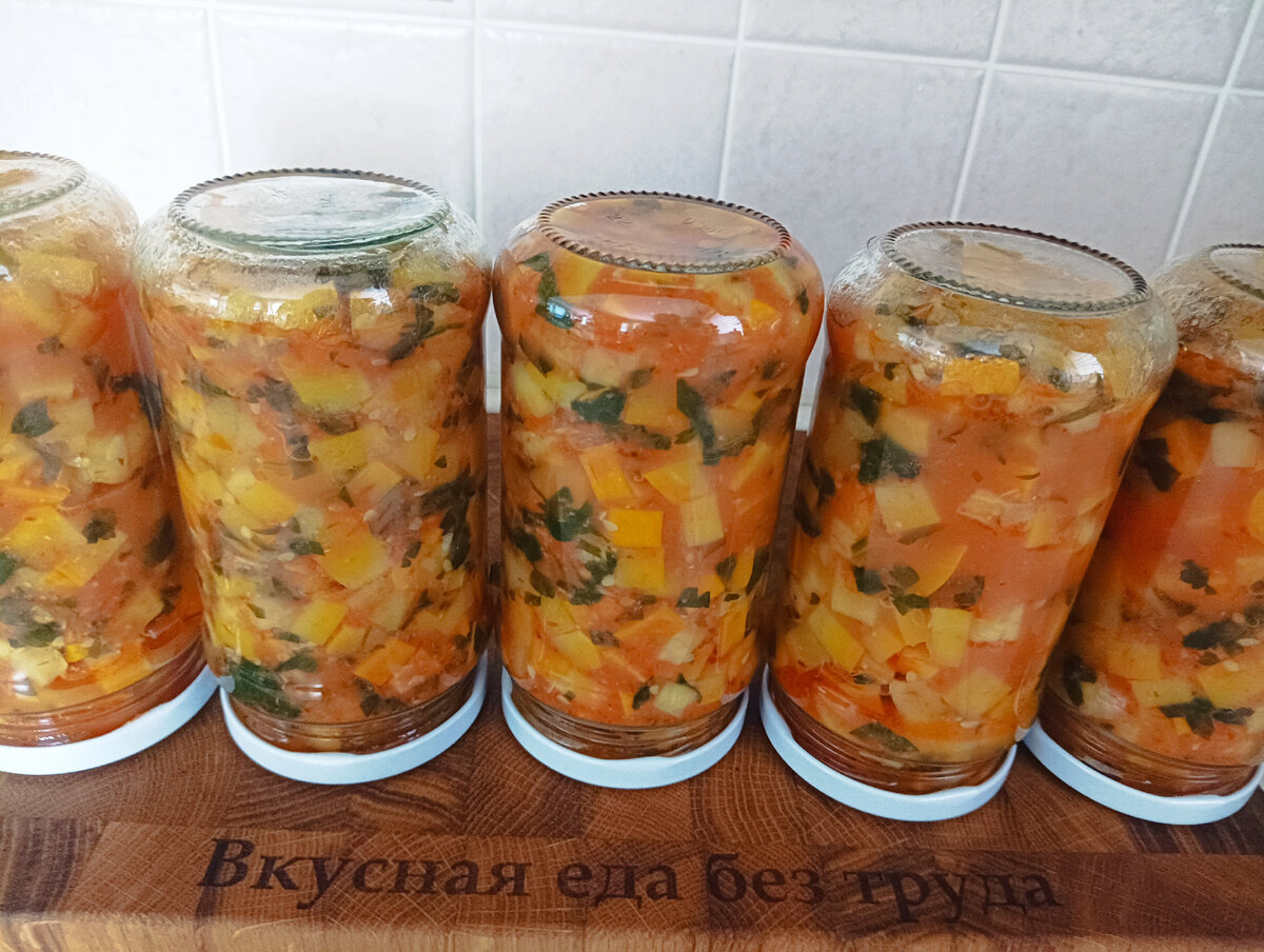 Люблю, когда из абсолютно нейтрального по вкусу овоща (кабачка) можно сваять кулинарный шедевр по своему вкусу: чесночный, острый, томатный, пикантный и возбуждающий аппетит.-9