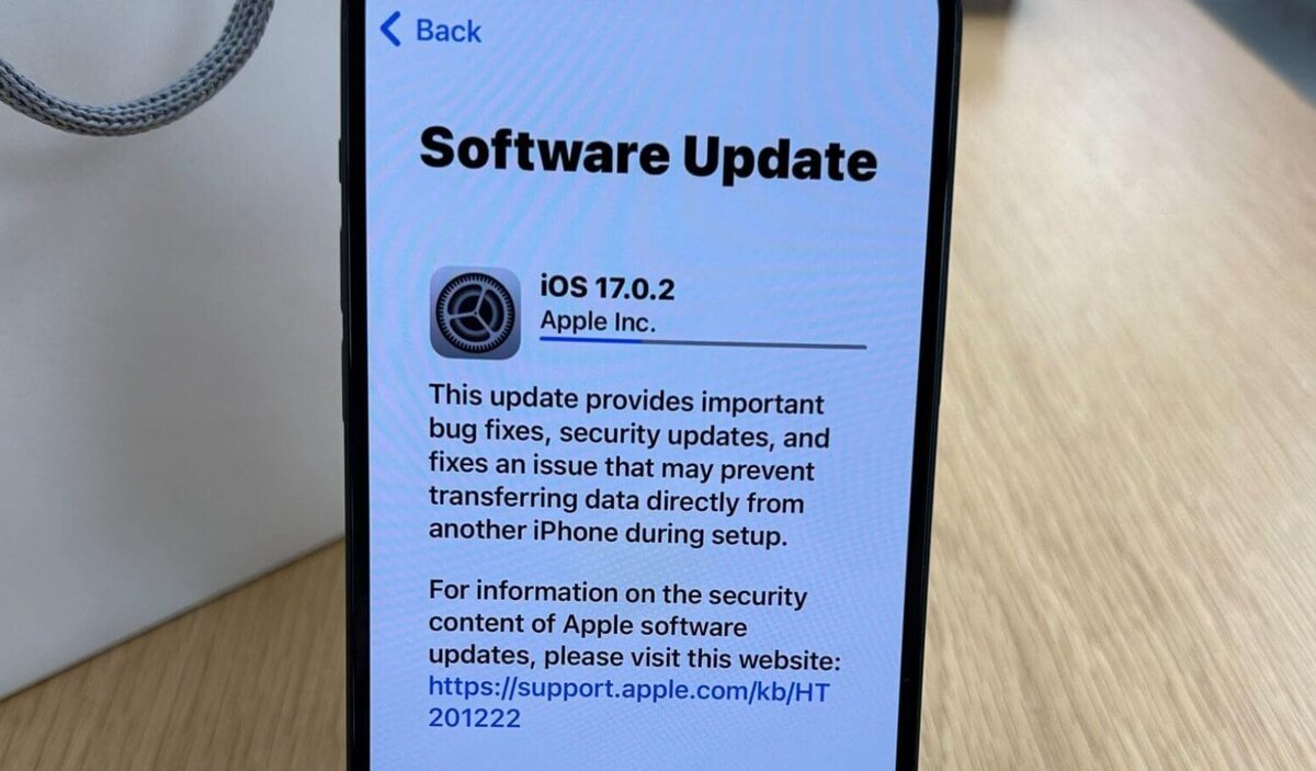    В iOS 17.0.2 исправили проблемы с автономностью некоторых Айфонов