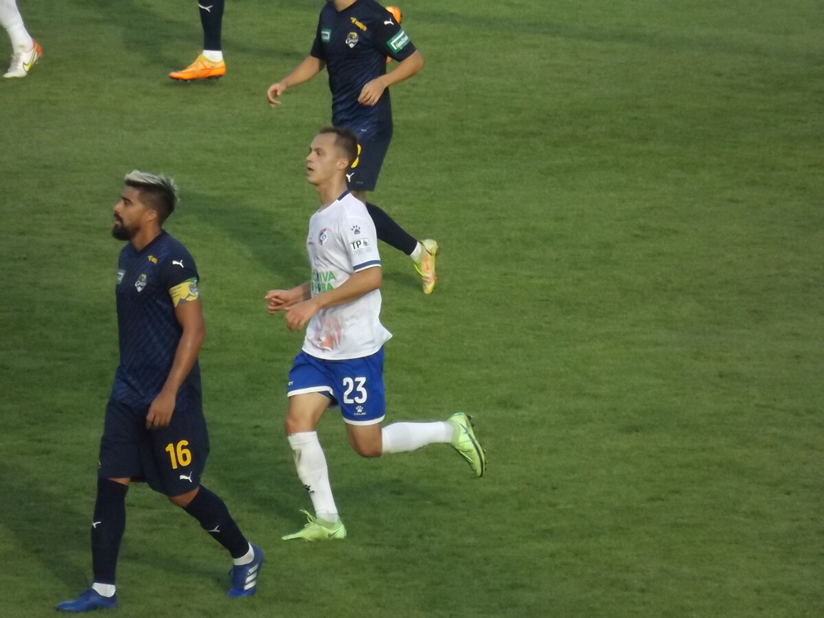 №23 Вячеслав Якимов, автор второго гола с передачи Руслана Магаля