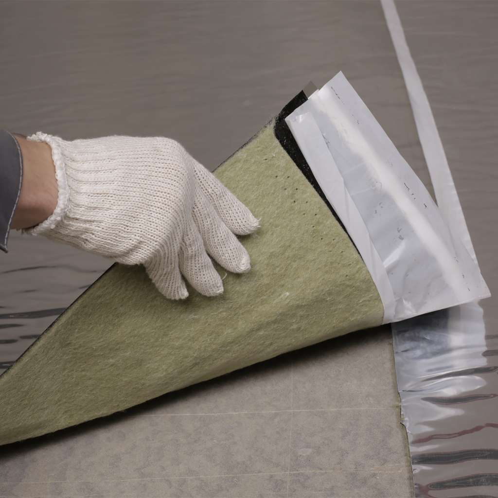 Использование звукоизолирующей мембраны позволяет существенно снизить уровень шума (фото с сайта производителя ТЕХНОНИКОЛЬ)