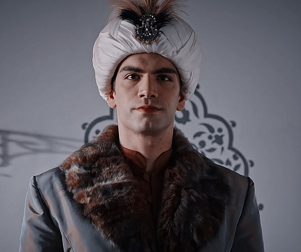 Мехмед великолепном веке. Мехмед сын хюррем. Шехзаде мехмед сын хюррем. Гюрбей илери. Гюрбей илери мехмед шехзаде мехмет.