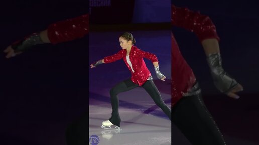 Фигуристы | Аделия ПЕТРОСЯН: Лунная походка под Майкла Джексона на ...