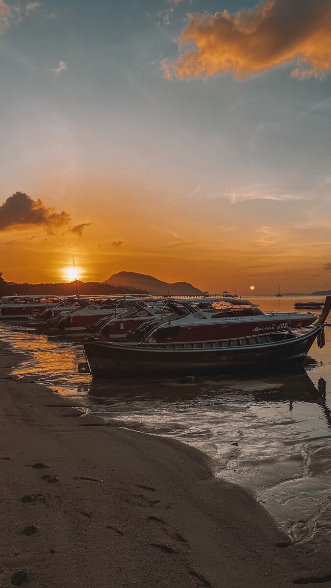 нельзяграм @maison_aleks  восход солнца в районе Раваи