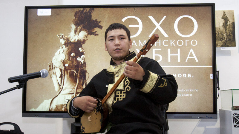     Выставка "Эхо шаманского бубна". Анна Зайкова