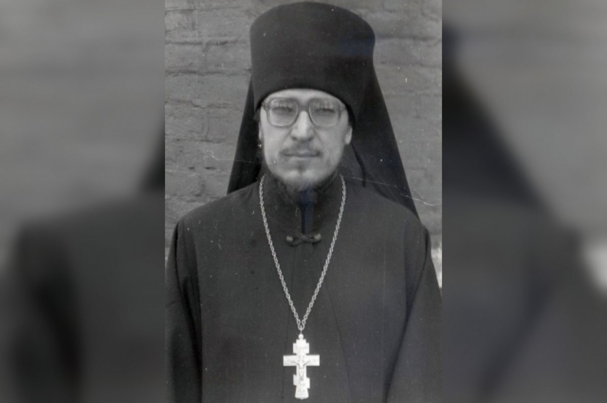    Критиковавший РПЦ и сбитый самокатом священник умер в Петербурге