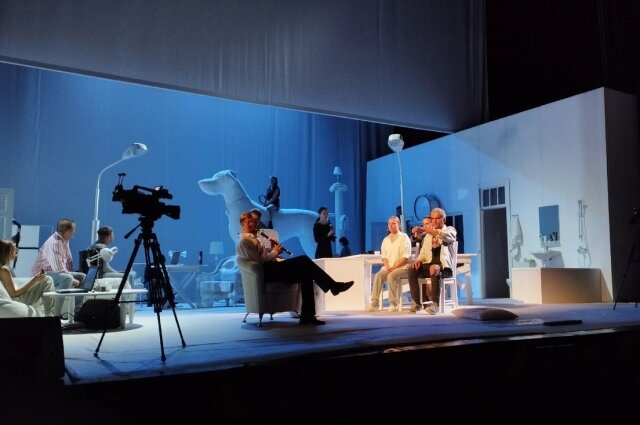    На «Больших гастролях» в Питере омичей встречали аншлагом. Фото: Омский академический театр драмы