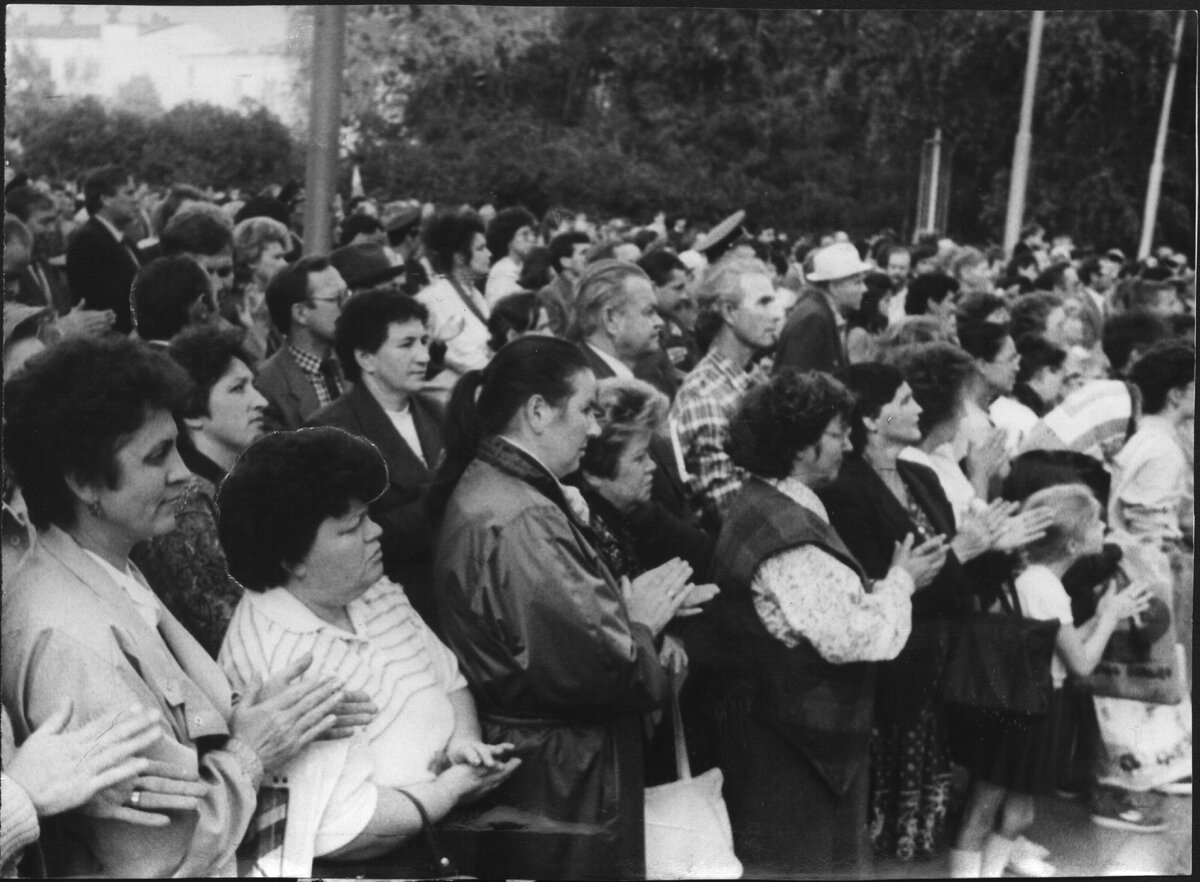 Митинг в Тюмени, посвященный августовским событиям 1991 года. 24.08.1991.