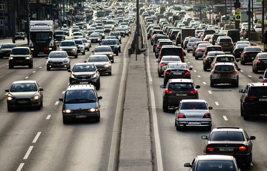    Болгария ввела запрет на въезд легковых авто с российскими номерами