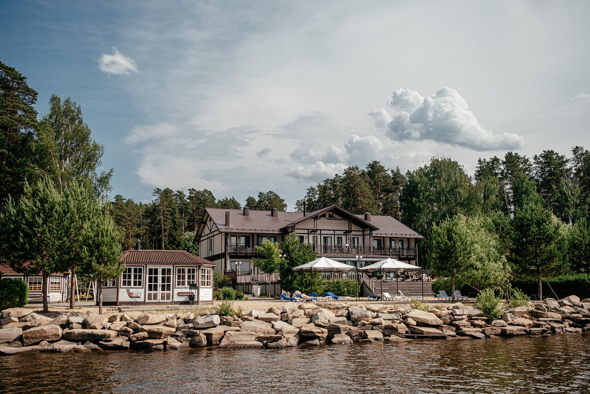 Гостиница горки сысерть. Отель тимирязева сысерть. Ресторан смирнов сысерть. Гринвальд верхняя сысерть. Сысерть отели.