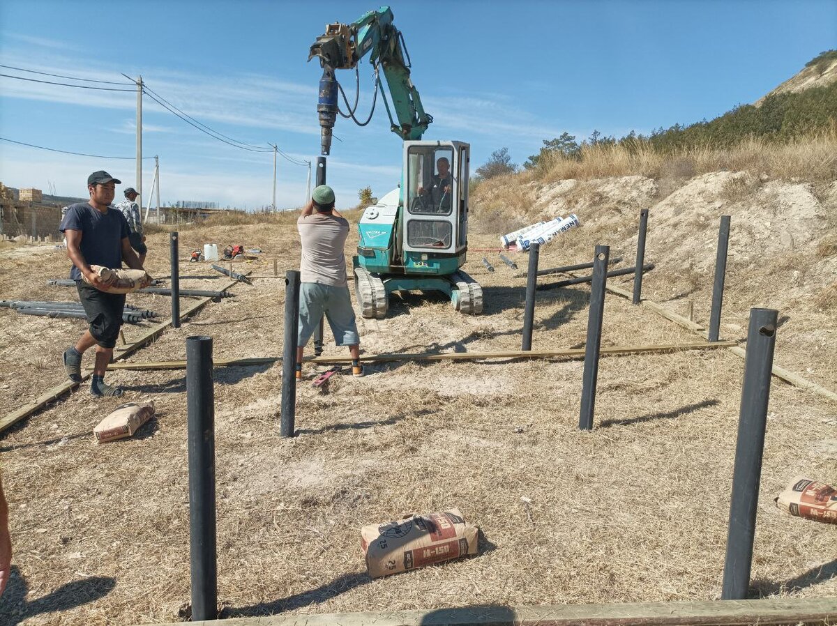 Работа кипит