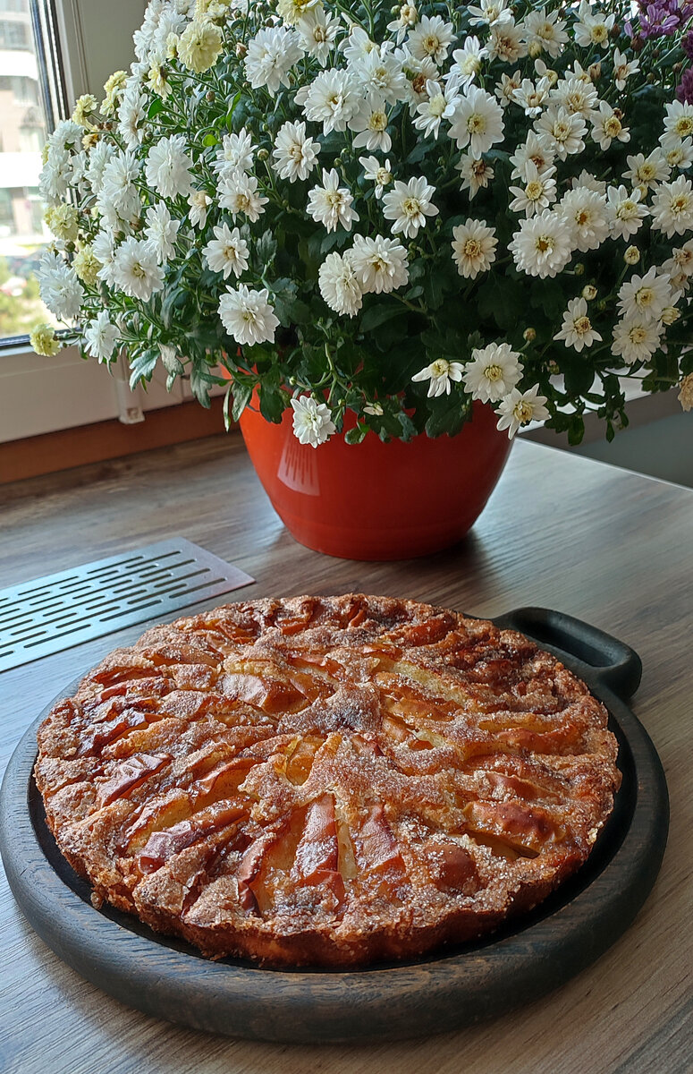 Яблочный кексовый пирог