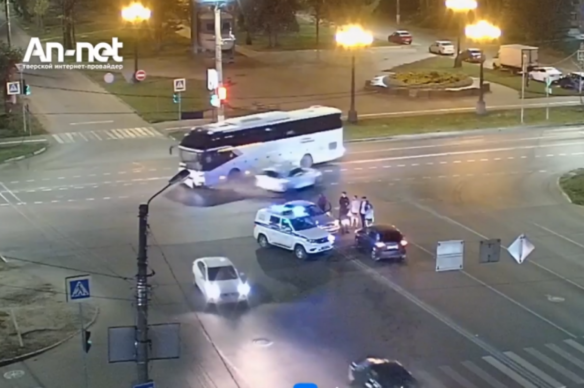    Три аварии в Твери попали на камеры видеонаблюдения за один день