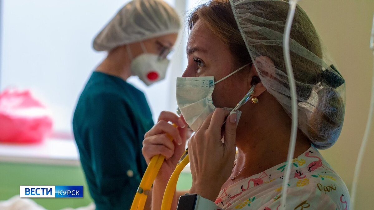    В Правительстве Курской области поздравили с Международным днём врача