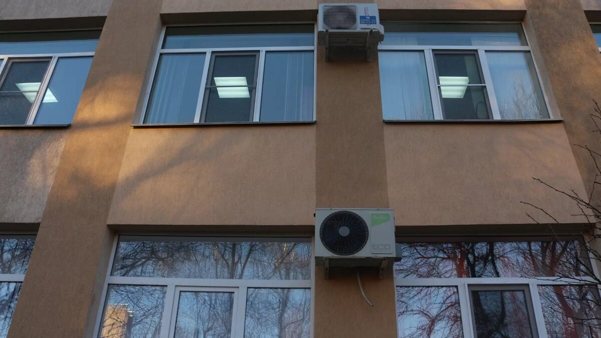     Выявленные замечания при строительстве пристроя к школе №168 в Нижнем Новгороде не препятствуют обучающему процессу. Об этом NewsNN сообщили в городском депстрое.